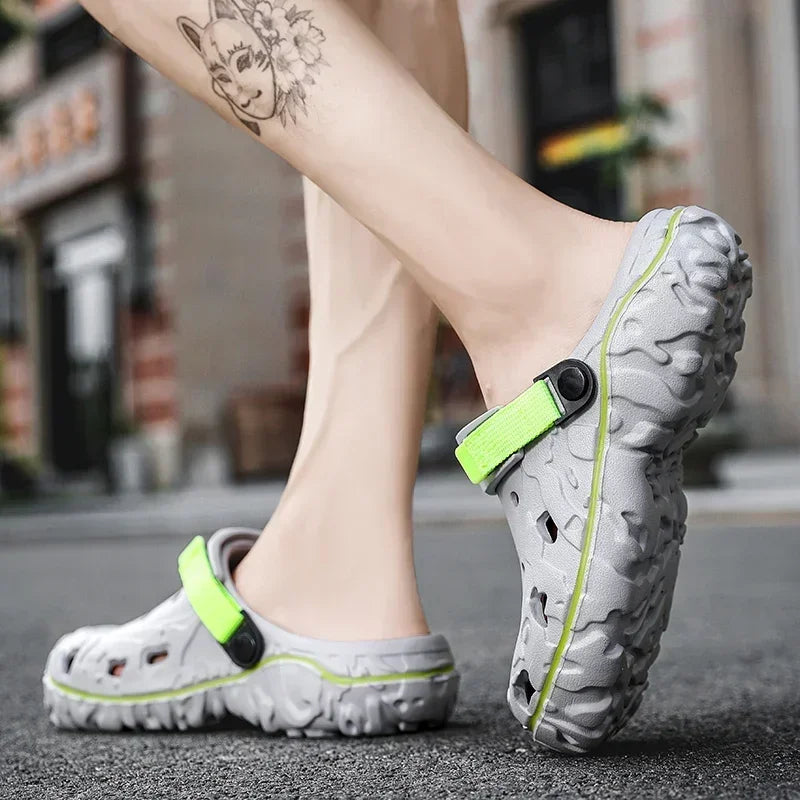 2025 Factory Cheap EVA Men's Clogs Shoes Lightweight Wholesale Plastic Clog Men Beach Working Sandals With Men Clogs&Mules