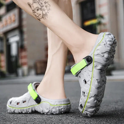 2025 Factory Cheap EVA Men's Clogs Shoes Lightweight Wholesale Plastic Clog Men Beach Working Sandals With Men Clogs&Mules