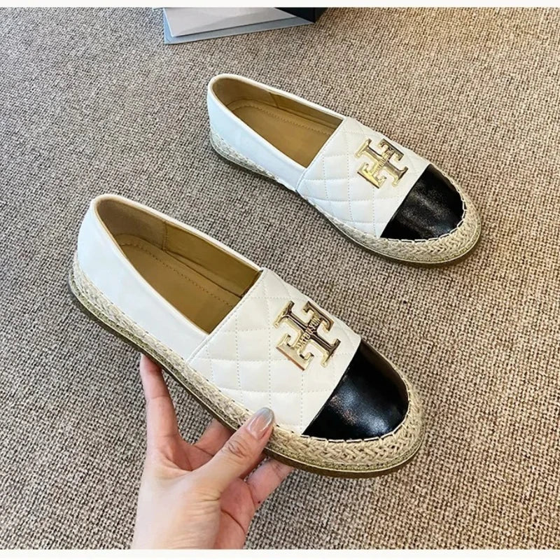 New Fashion Women Slip-on Loafers Girl Flat Leather Casual Shoes Street Round Toe Boat Shoes