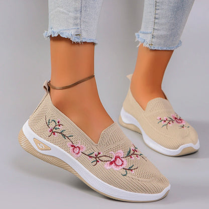 Spring and Autumn New Women's Sports Shoes, Fashionable, Breathable, Lightweight, Non-Slip, Wear-Resistant, Casual Sports Shoes, Flat Shoes, Loafers