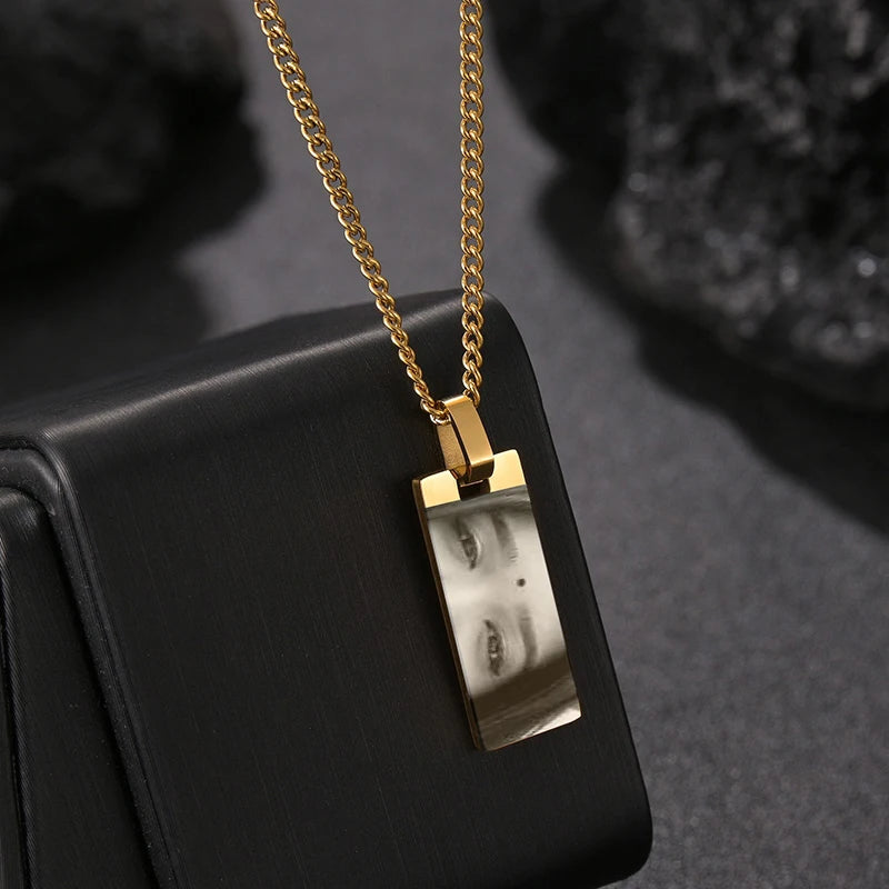 Personalized Eyes Necklace for Men Women Custom Eye Picture Pendant Necklace Engraving Name Necklaces Jewelry Gifts for Him Her