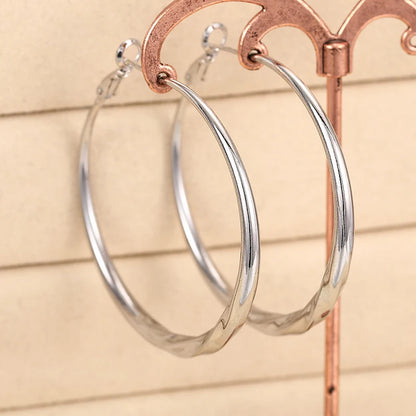Huitan Trendy Simple Style Silver Color/Gold Color Big Hoop Circle Earrings For Women Wedding Daily Party Versatile Accessories