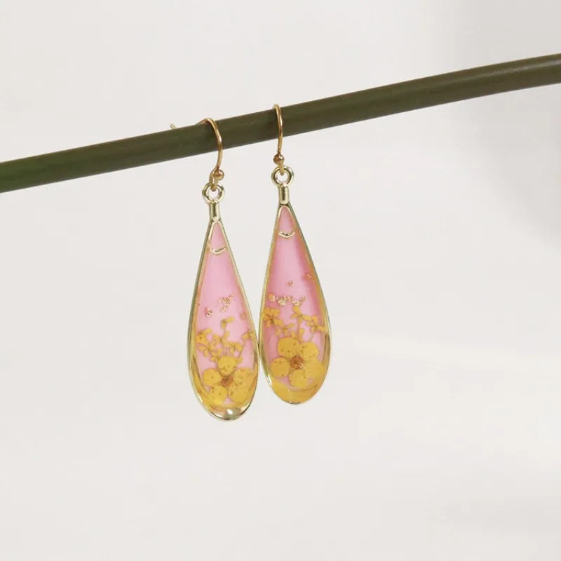 Natural Flower Drop Earrings Unique Epoxy Resin Real Flowers Earrings Elegant Pressed Flowers Earring Wholesale Custom Accessory