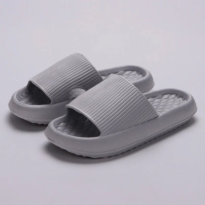 Summer Platform Slippers for Women Lightweight Non-slip Cloud Bathroom Slides Woman Comfortable Soft Sole Beach Slippers 2024