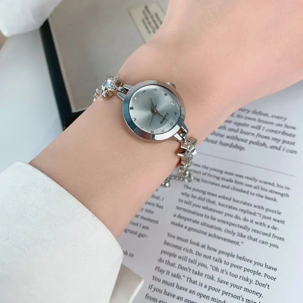 Fashion Adjustable Bracelet Watch Rhinestone Alloy Quartz Watch Star Chain Watch for Women Girls