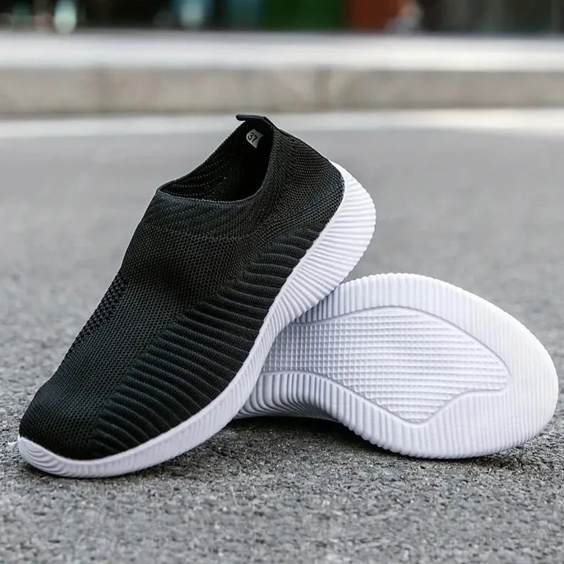 Women's Solid Color Sneakers Breathable Flying Woven Outdoor Shoes Lightweight Low Top Running Shoes