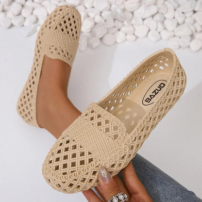 New Summer Fashionable and Comfortable Hollow Women's Flat Shoes Casual Outer Wear Non-slip Fashionable Toe-cap Sandals