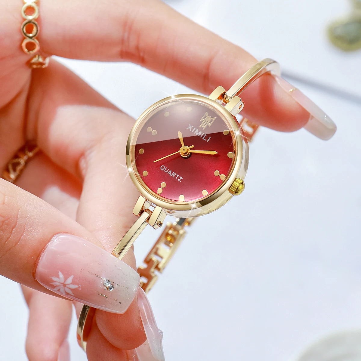 Fashion Women Watches Elegant Bracelet Bangle Strap Ladies Quartz Wristwatches Relogio Feminino Girls Clock Gift（Without Box）