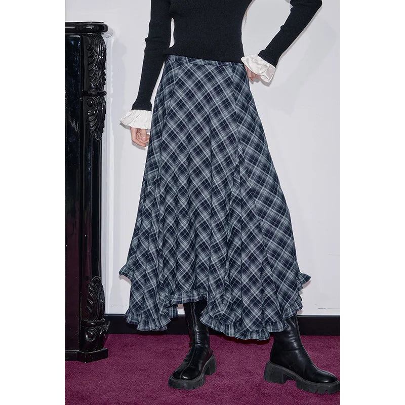 ELFSACK 2025 Autumn New Arrivals Casual Asymmetric Plaid Midi Skirt Irregular Design Long Skirt For Woman