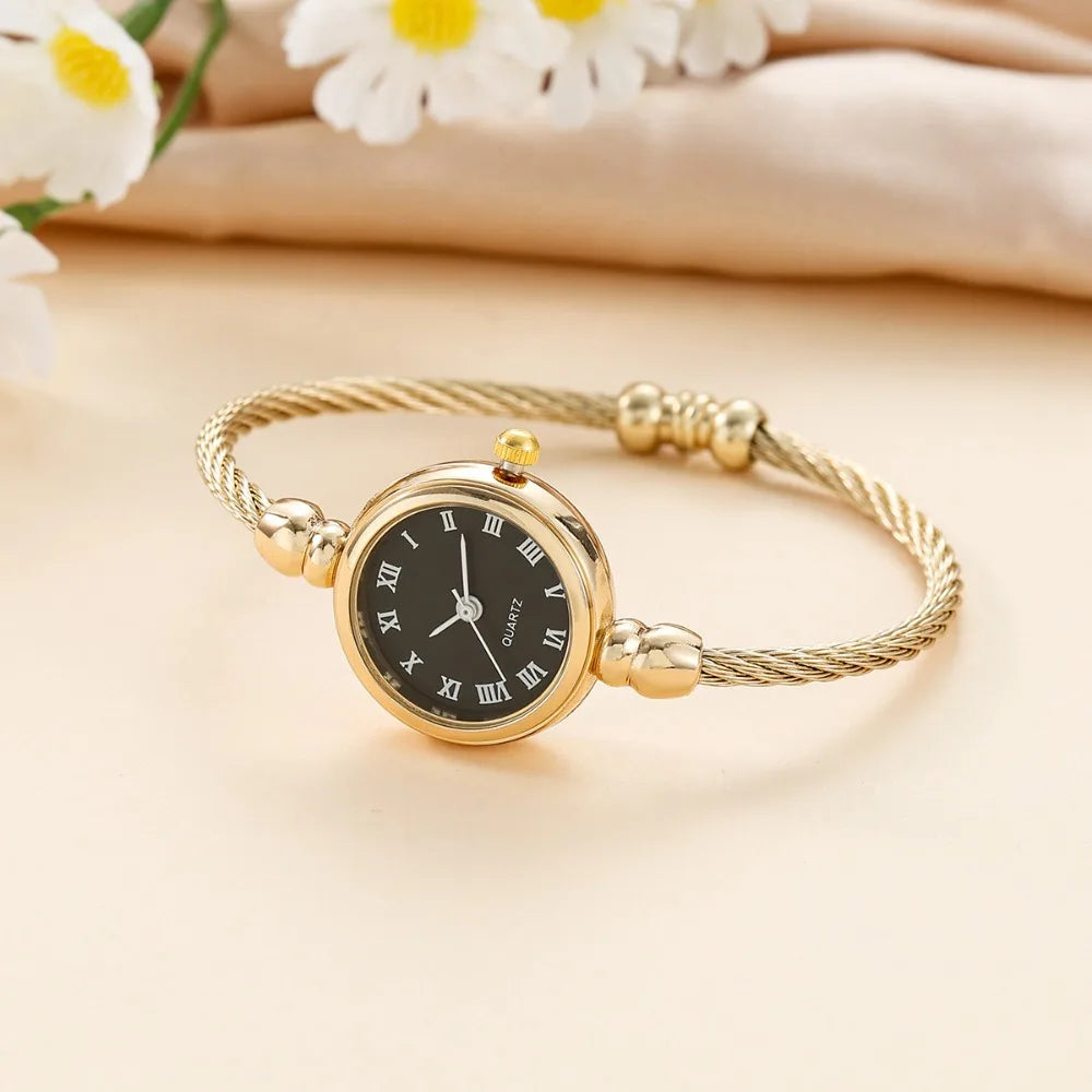 Casual Luxury Bangle Bracelet Retro Alloy Quartz Watch Wristwatch Chain Watches Ladies