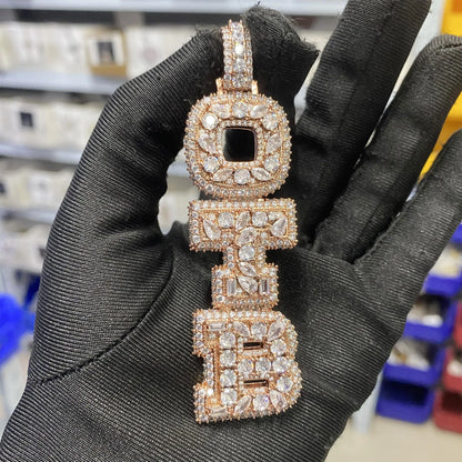 Uwin Custom Vertical Initial Letter Pendant Mixed Inlay Irregular Shape Cubic Zircon NamePlate Necklace Hiphop Jewelry