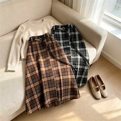 Women's Plaid A-Line Skirt with Waist Detail