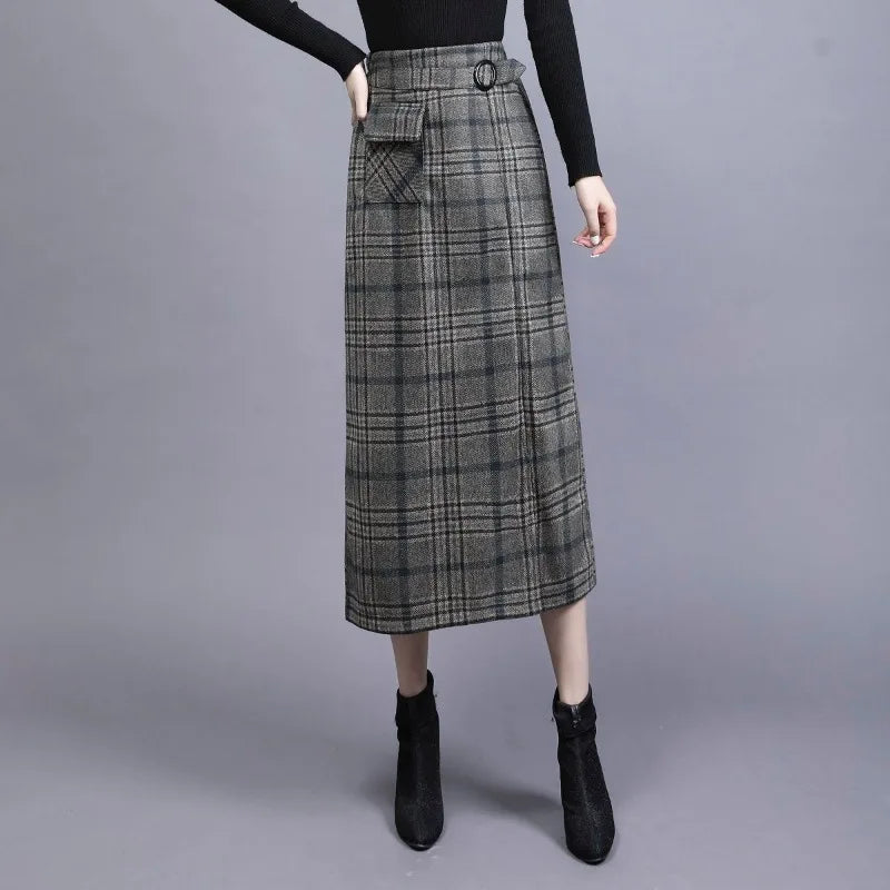 Women's Plaid Straight Skirt with Waist Detail