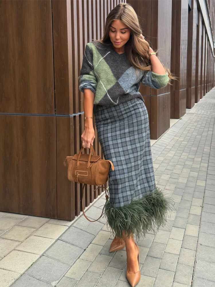 Womens Argyle Knit Sweater 2 Piece Outfit Plaid Midi Skirt With Faux Fur Hem Trim 2026 Autumn Winter Elegant Street Fashion Wear