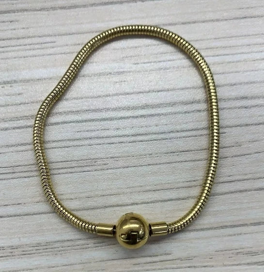 Stainless Steel Round Pendant Chain Bracelet jewelry