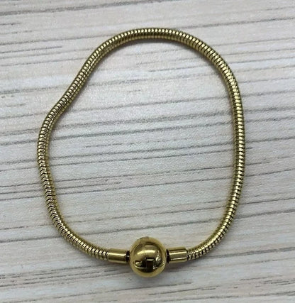 Stainless Steel Round Pendant Chain Bracelet jewelry
