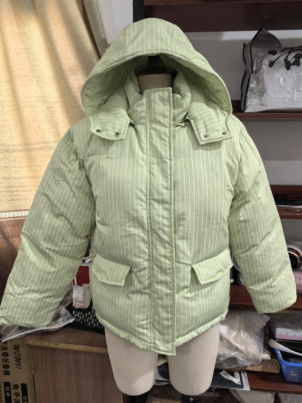 Women's Striped Puffer Jacket Two Piece Set Detachable Hood Cropped Puffer Coat Wide Leg Pants Outfit 2026 Winter Casual Coats