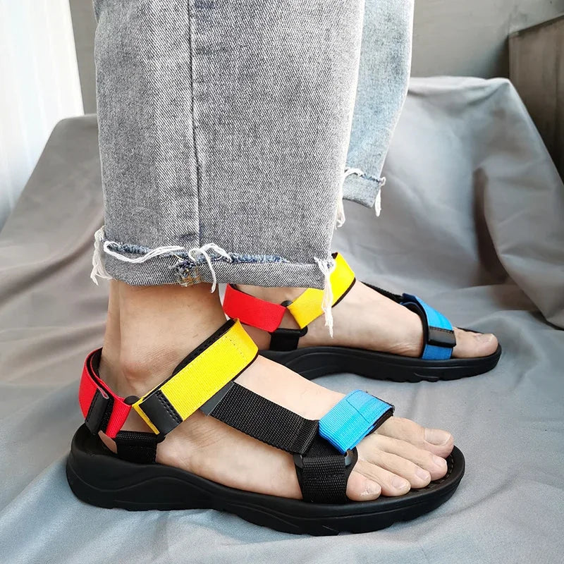2026 Men Sandals Summer Leisure Beach Holiday Sandals Men Shoes New Outdoor Sneakers Male Retro Comfortable Casual Sandals Men