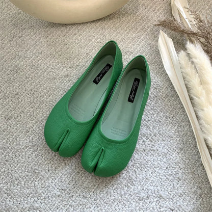 Women's Leather Toe Separator Loafers Flat Comfortable Slip-On Breathable Casual Shoes