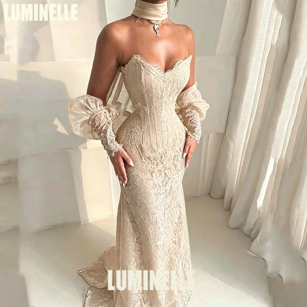 Customized Wedding Party Dresses Elegant Black Lace Formal Occasion Halter Bubble Sleeve Sheath Sexy Cocktail Dress for Women