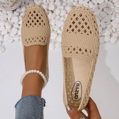 New Summer Fashionable and Comfortable Hollow Women's Flat Shoes Casual Outer Wear Non-slip Fashionable Toe-cap Sandals