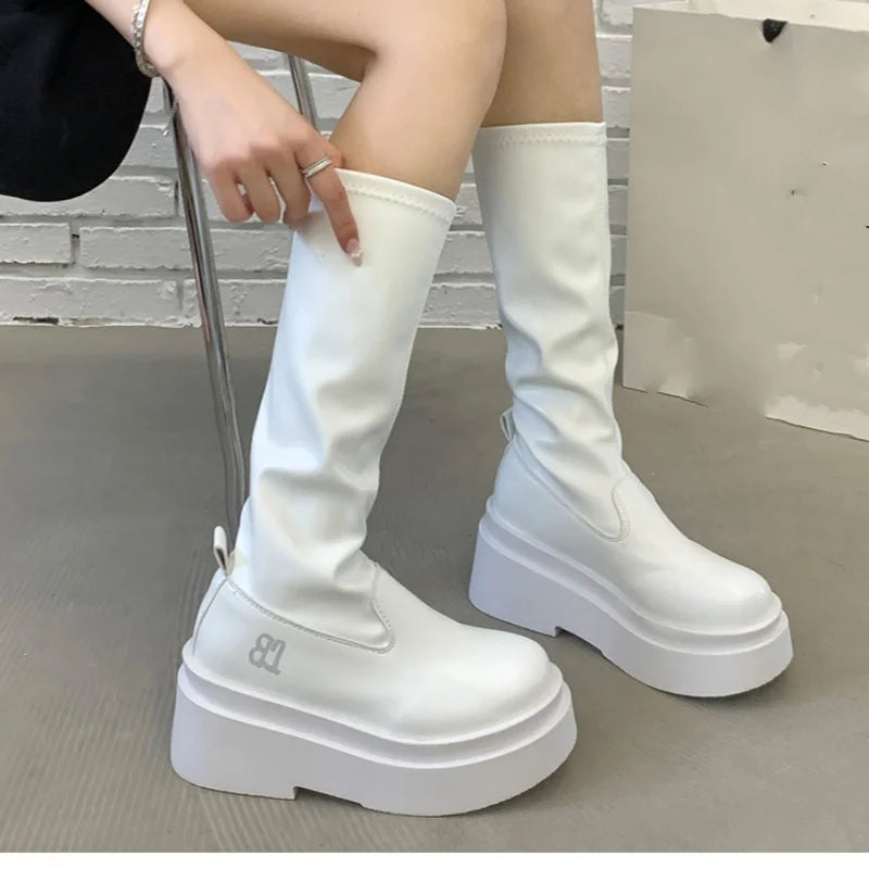 Autumn/winter New Round Toe Square Heel Fashionable Elegant Women's High Boots Thick Soles Retro Temperament Knight Boots