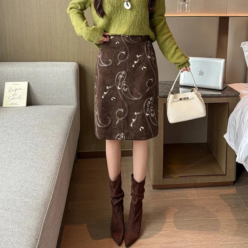 Women Retro Paisley Embroidered Suede Skirt High Waist Split Midi Pencil Skirt Casual Commute Dress