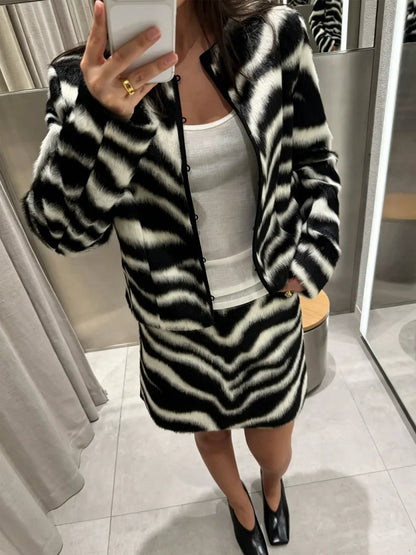 Vintage Women's Zebra Printed Short Jacket Skirt Set O-neck Long Sleeve Buckle Coats Mini A-line Skirts 2026 Autumn Lady Suit