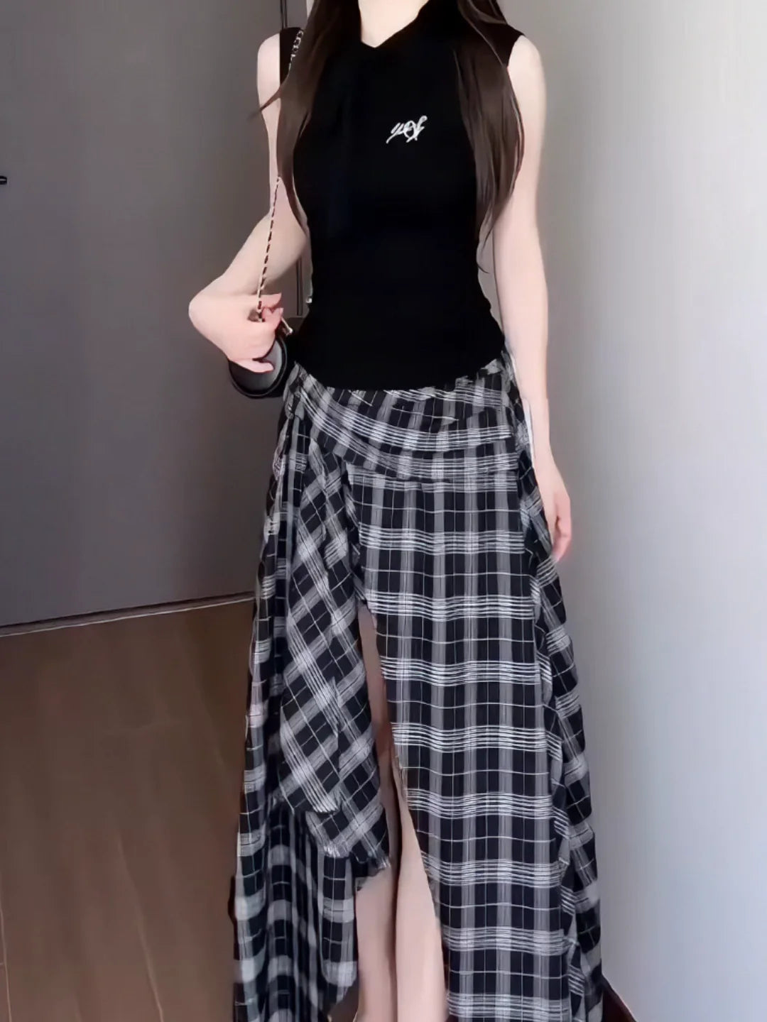 Women's Black Plaid Front-Slit Skirt