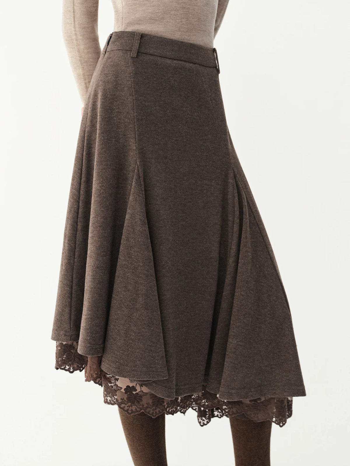 FSLE 2026 Winter Women's Vintage-Inspired Elegant Lace Panel Asymmetric Hem Midi Skirt - Chic Flattering for Everyday Wear