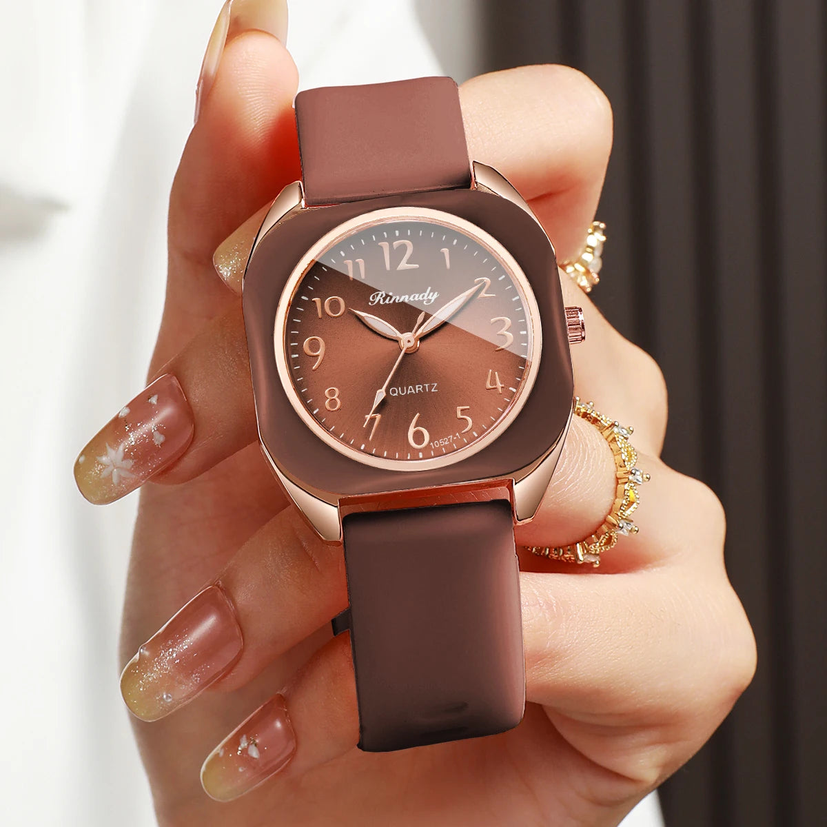 Fashion Square Women Quartz Watch  Arabic Dial Brown Silicone Strap Girls Student Wristwatches Relogio Feminino（Without Box