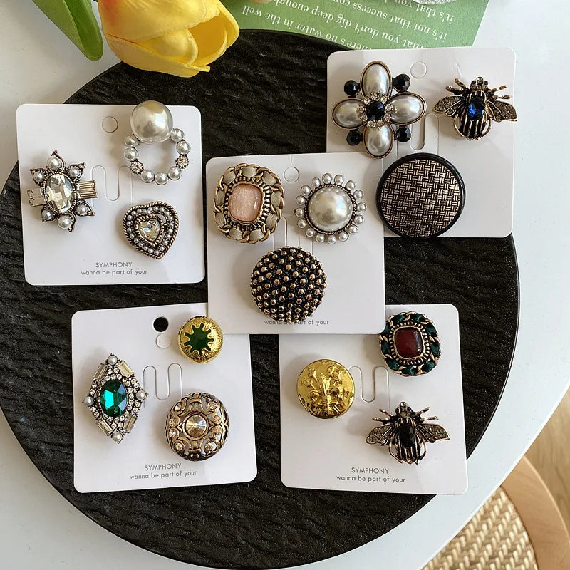 New Exquisite Brooch Set Elegant Socialite Vintage Baroque Pearl Men's And Women's Clothing Accessories, Badges Buckle Pins