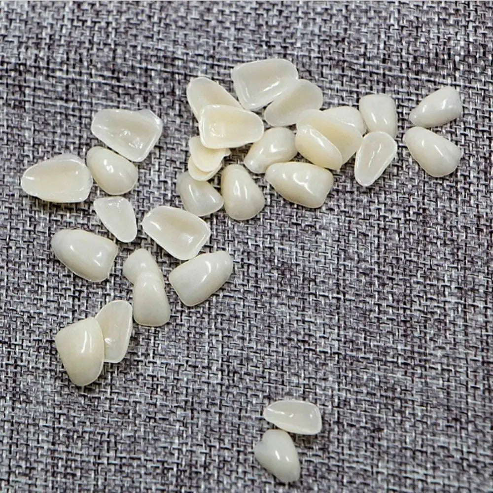 70PCS/Package Beauty Veneers Whitening Ultra-Thin Porcelain Teeth Resin Teeth Upper Anterior Dental Films