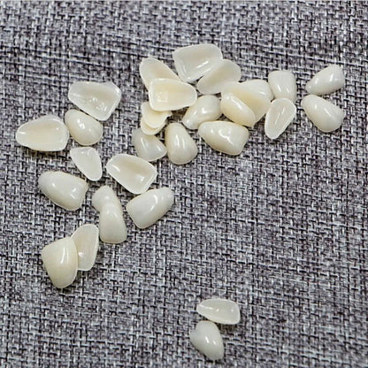 70PCS/Package Beauty Veneers Whitening Ultra-Thin Porcelain Teeth Resin Teeth Upper Anterior Dental Films