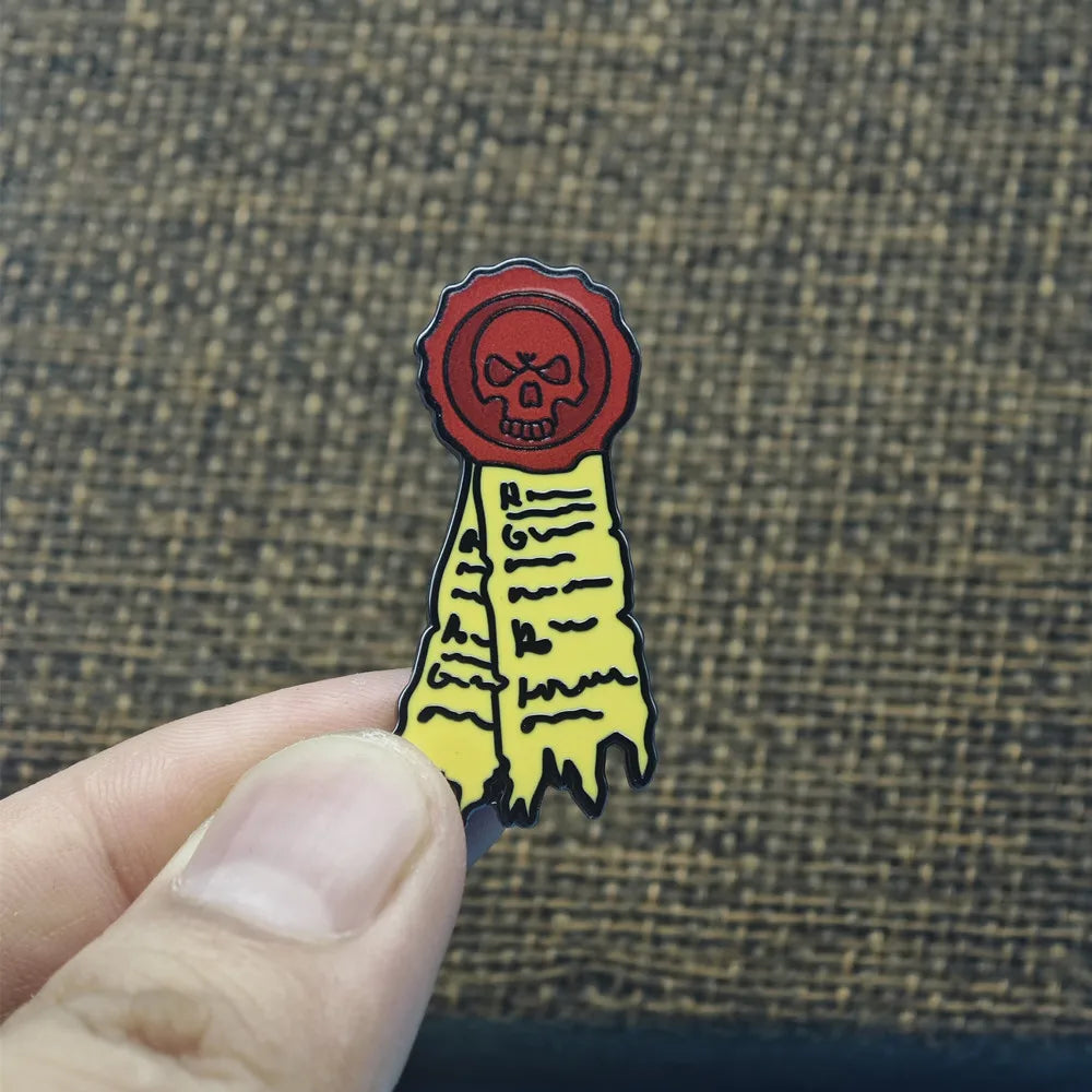 Blood Angels Brooch Sanguinius Enamel Pin Skull Pure imprint Metal Brooch Badge Backpack Accessory