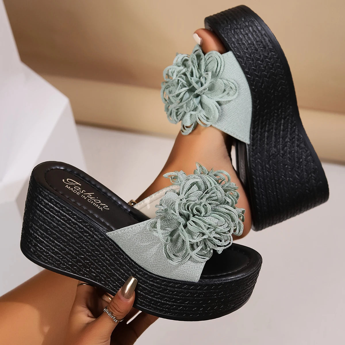 Women Wedges Slippers 2024 New Summer Beach Platform Sandals Fashion Flower Slippers Women High Heel Slippers Slides Women