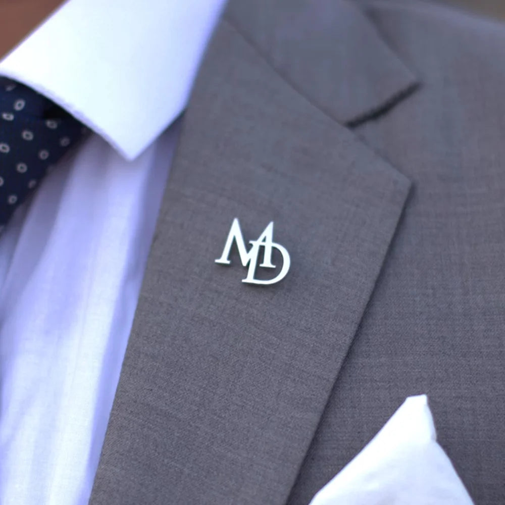 Custom Initials Brooch for Men's Suit for Casual Sweater Coat Personalized Letters Pins Badge Nameplate Brooch Jewelry