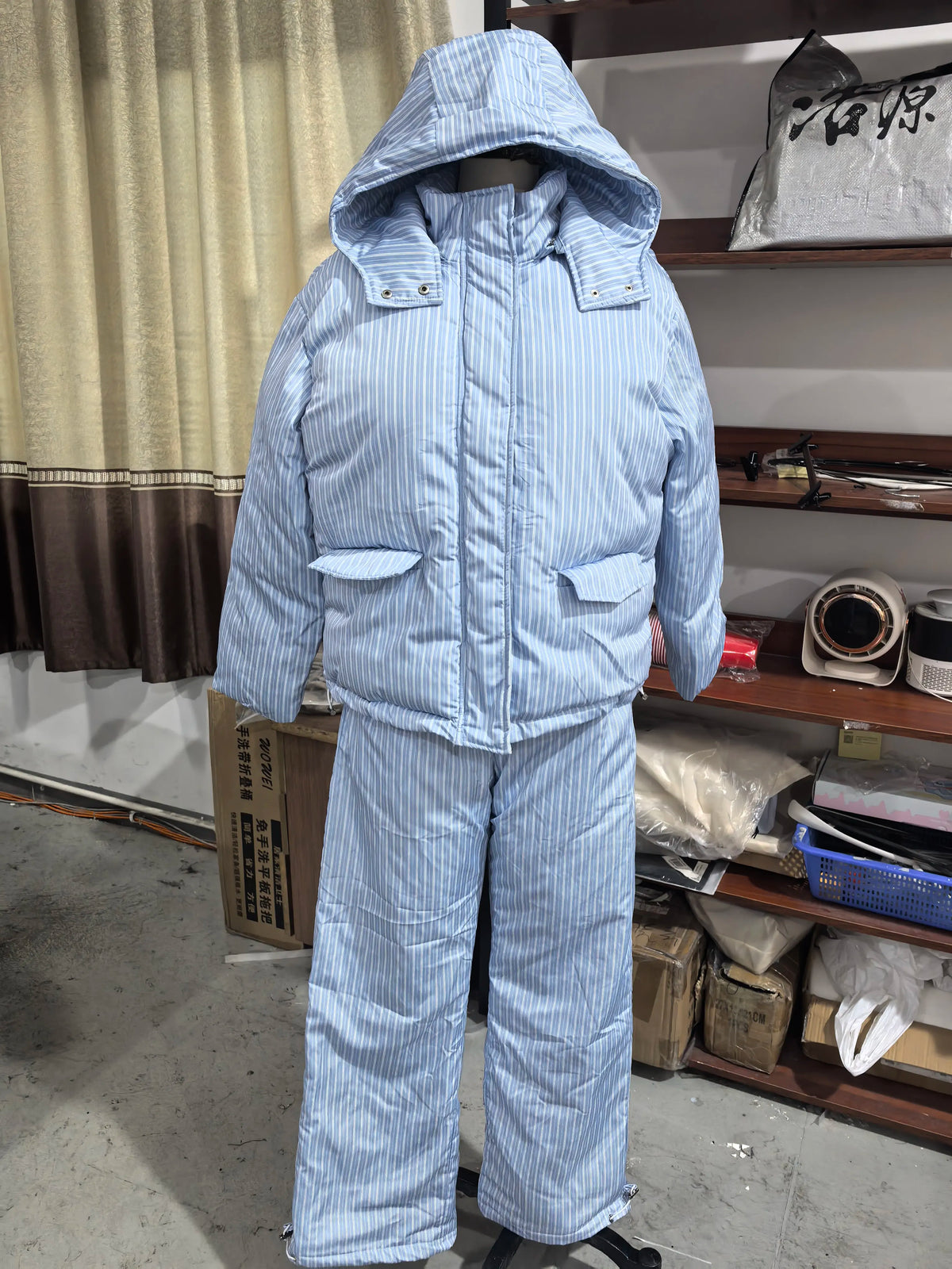 Women's Striped Puffer Jacket Two Piece Set Detachable Hood Cropped Puffer Coat Wide Leg Pants Outfit 2026 Winter Casual Coats