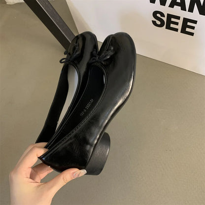 Split Toe 3cm Heel Tabi Shoes Slip On Leather Comfy Shoes Soft Bottom Solid Ladies Moccasins with Bowknot