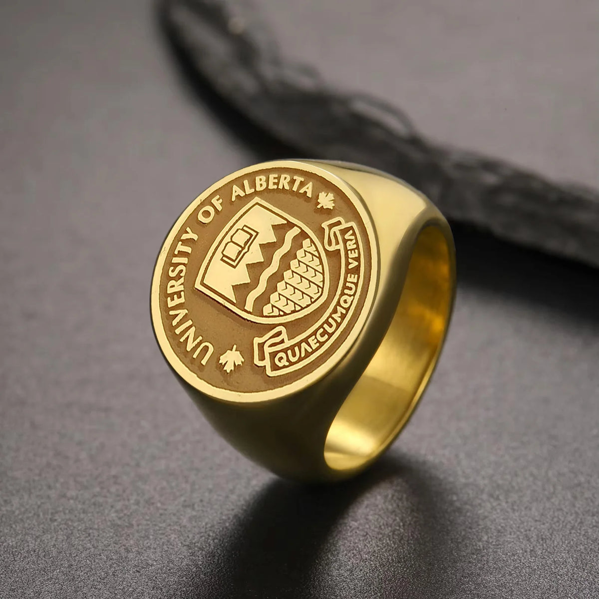 Personalized Etched Signet Ring 18K Gold Plated Custom Logo Family Crest University School Class Ring Engraved Graduation Gifts