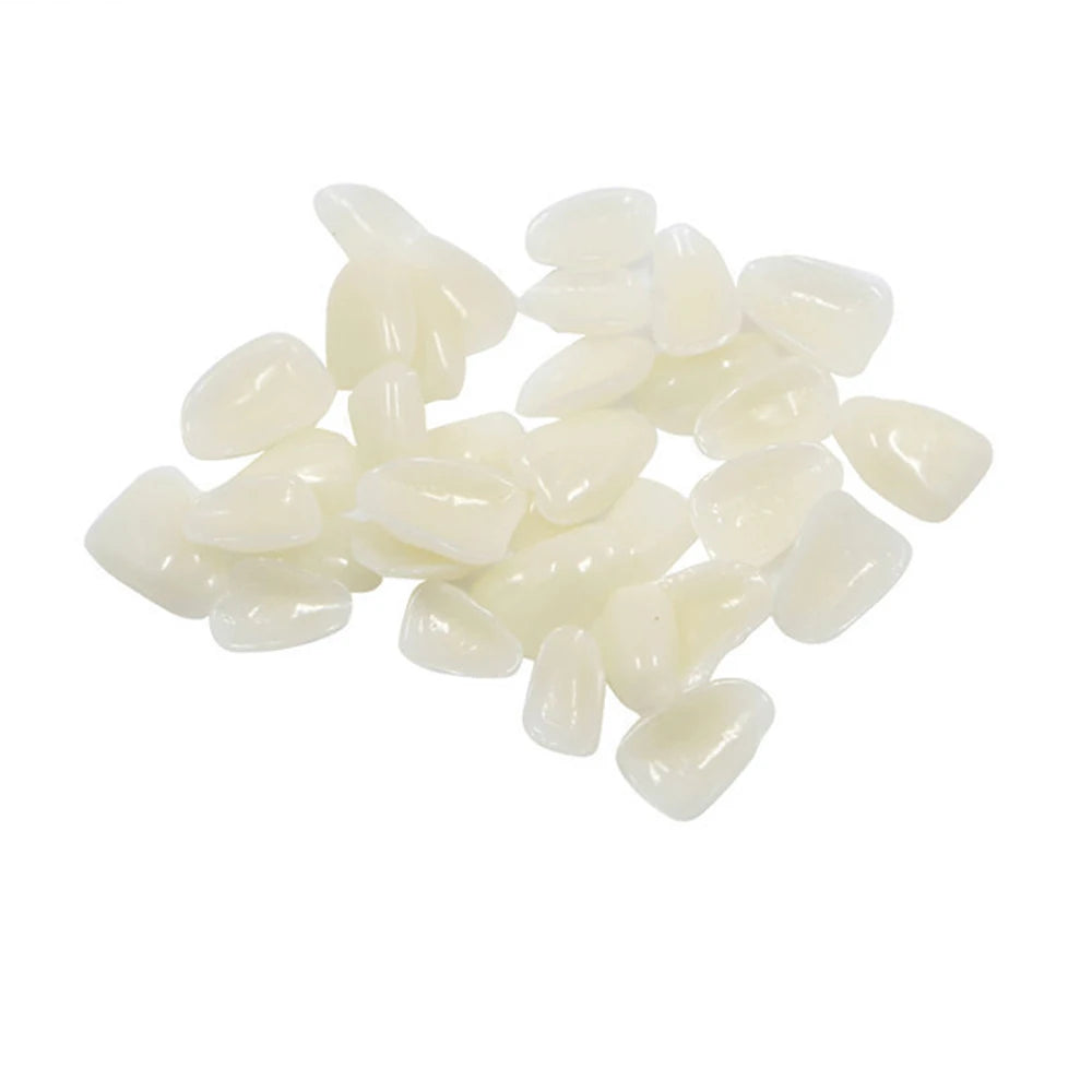 70PCS/Package Beauty Veneers Whitening Ultra-Thin Porcelain Teeth Resin Teeth Upper Anterior Dental Films