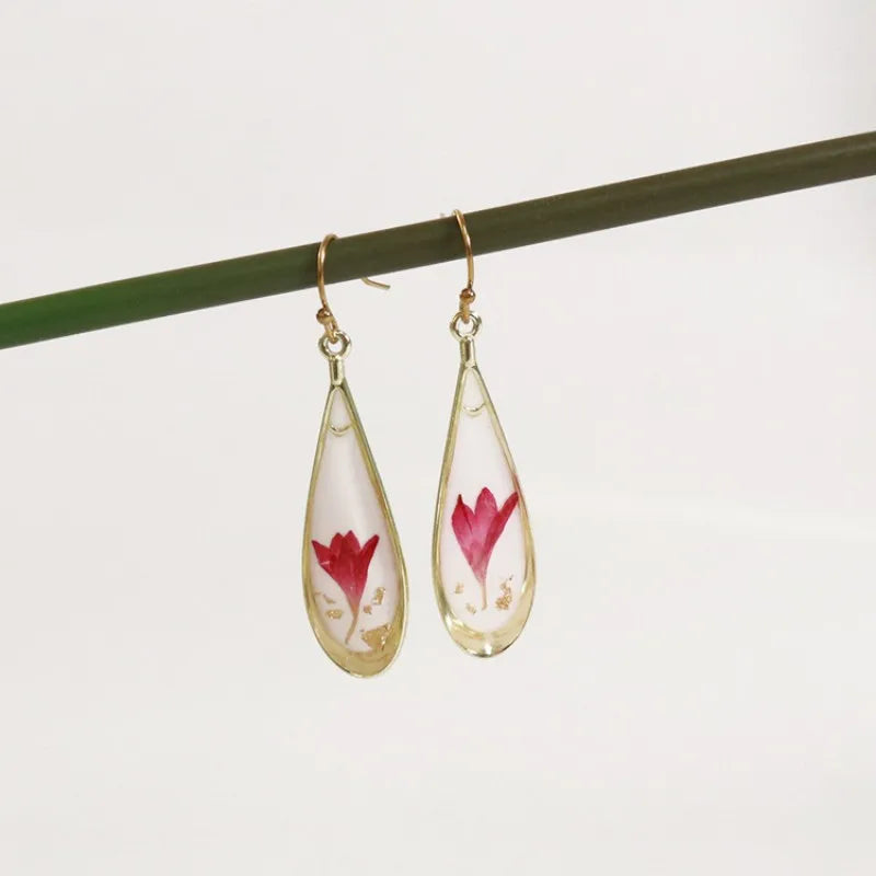 Natural Flower Drop Earrings Unique Epoxy Resin Real Flowers Earrings Elegant Pressed Flowers Earring Wholesale Custom Accessory