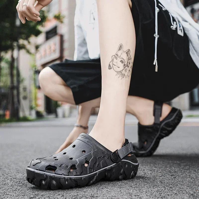 2025 Factory Cheap EVA Men's Clogs Shoes Lightweight Wholesale Plastic Clog Men Beach Working Sandals With Men Clogs&Mules