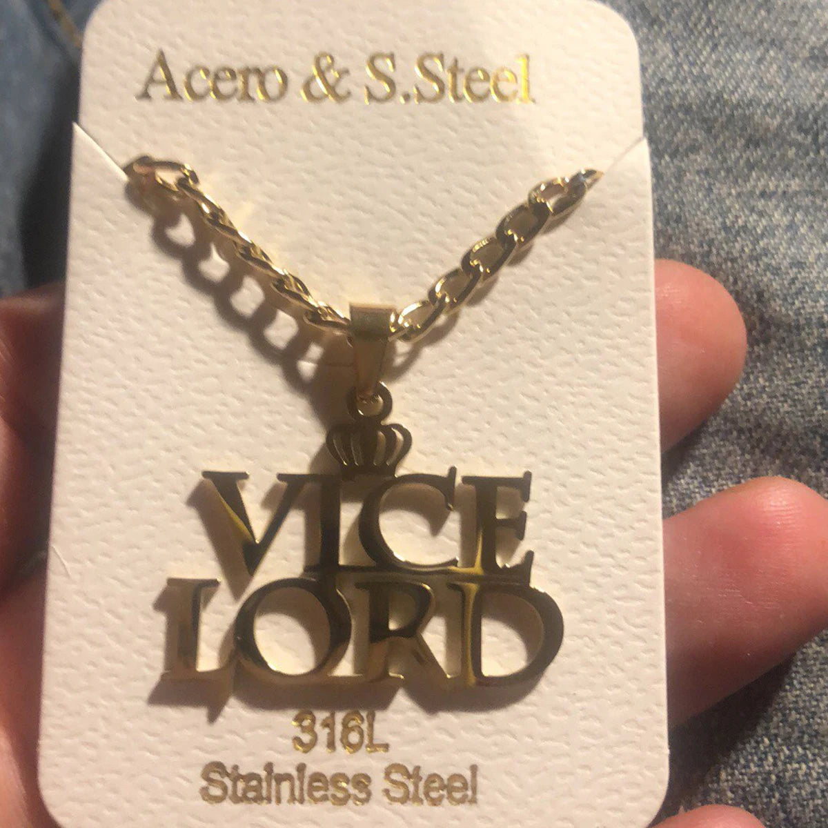 Atoztide Personalized Custom Names Pendant Necklace Stainless Steel Crown Cuban Thick Chain for Men Women Birthday Jewelry Gift