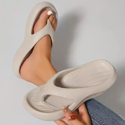 Fashionable Thick-soled Flip-flops for Women To Wear in Summer, Anti-slip, Anti-odor, and Soft-soled Flip-flops for The Beach