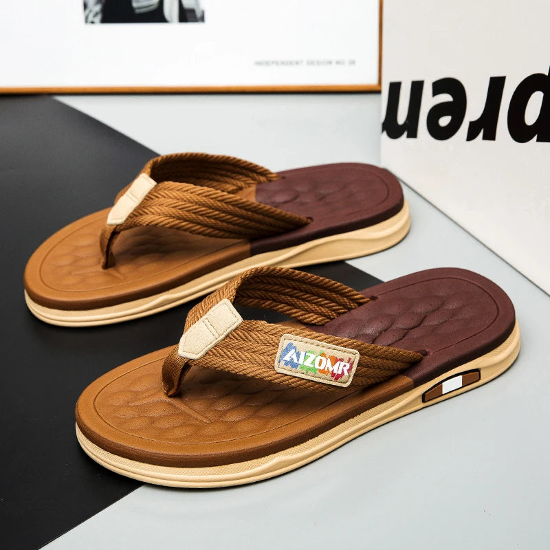 The 2025 new flip-flops for men are suitable for summer outdoor wear. They are anti-slip beach soft-soled flip-flops for men, wh