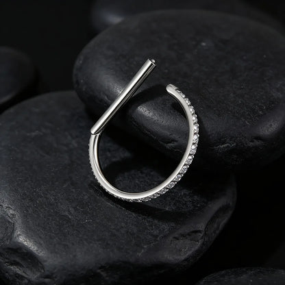 Right Grand ASTM F136 Titanium D Shape Nose Clicker with Full CZ 16G Hinged Segment Hoop Conch Helix Ear Piercing Body Jewelry