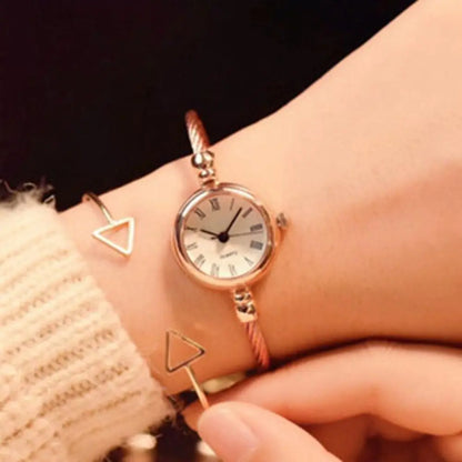 Fashion Luxury Bangle Bracelet Retro Alloy Quartz Watch Wristwatch Chain Watches Ladies