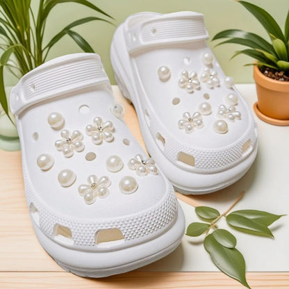 20PCS Hot Sale DIY Hole Shoes Charms for Pearl Chain Handmade Charms Designer Quality Garden Shoe Decoration Girl Gift New