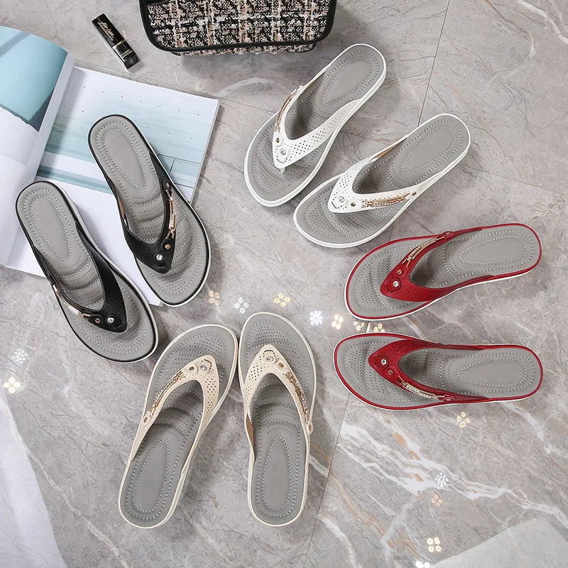 2023 Women's Slippers Summer New Fashion Metal Button Slides Shoes Wedge Beach Sandals Women Outside Platform Leisure Flip Flops